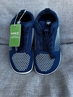 NWT Hike Footwear HF Series Flow Navy Blue Barefoot Sneakers Size 7
